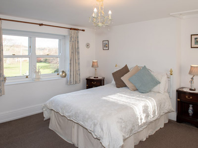 Caroline Cottage Two Bedroom Holiday Home Romaldkirk Barnard Castle Teesdale County Durham DL12 9ED - Spacious Master Bedroom King Size Bed